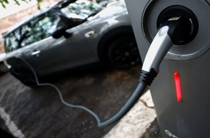 Araç paylaşım şirketi elektrikli araç