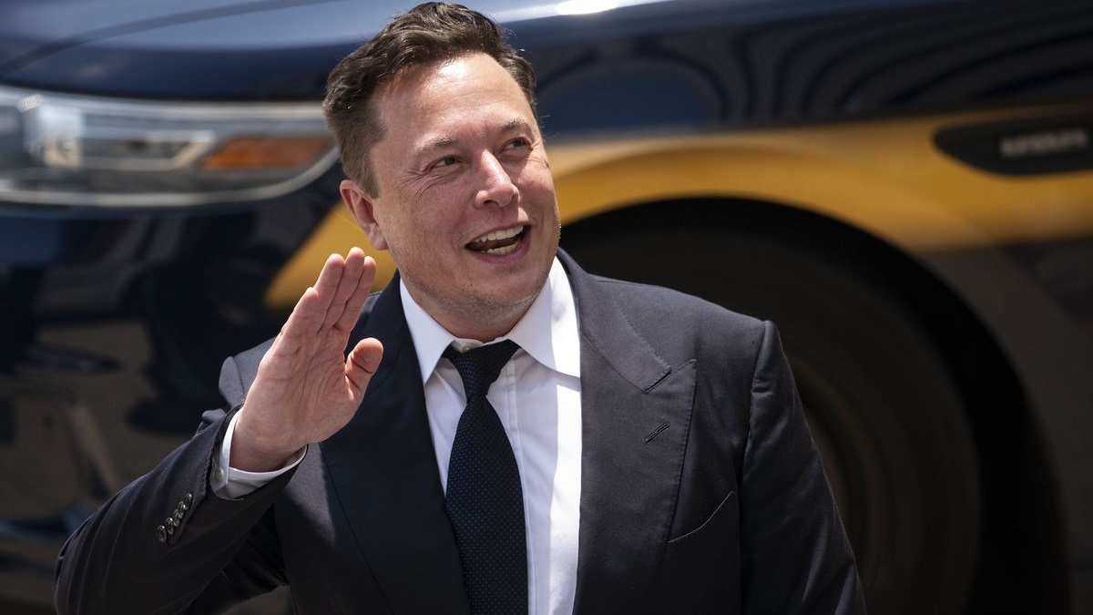 Elon Musk'ın başına Hertz piyangosu vurdu