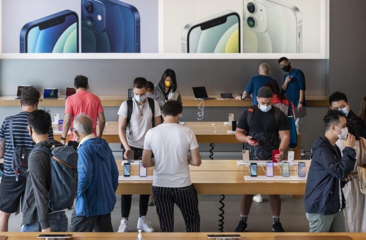 Apple aşılanmamış çalışanlar