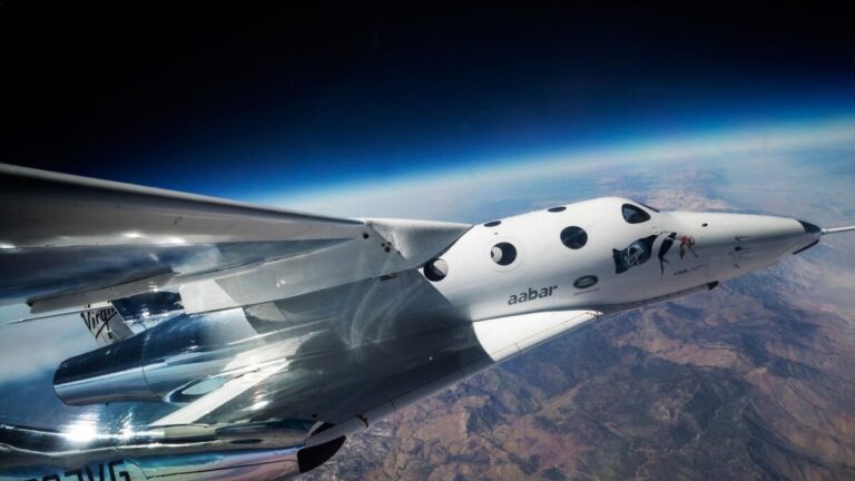 Virgin Galactic uzay