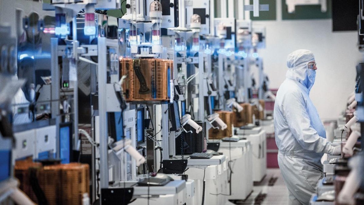 Intel ve İtalya çip fabrikası için görüşmelerini hızlandırıyor