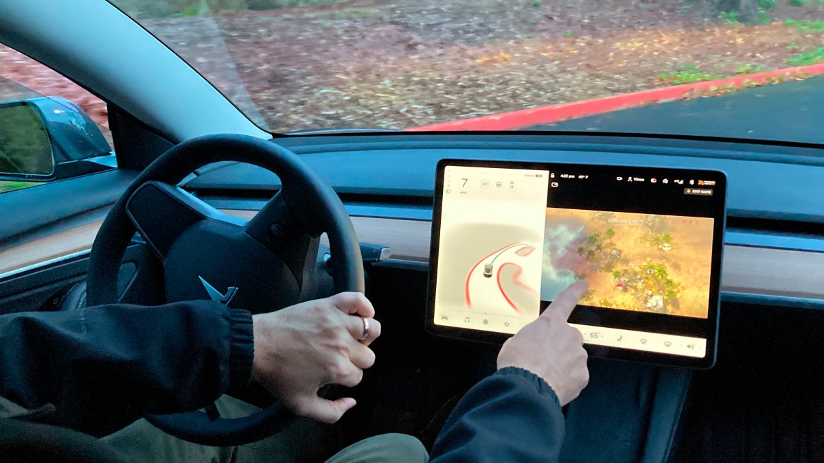 Tesla hareket halinde video oyun