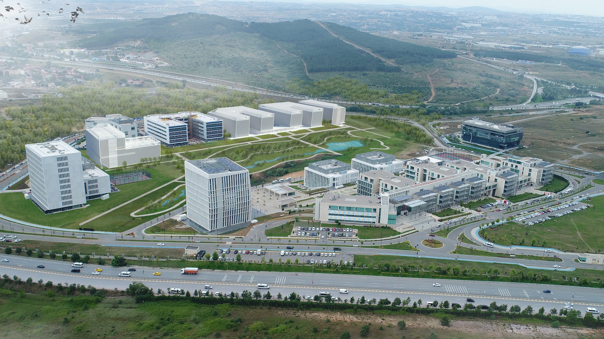 Teknopark İstanbul akıllı bina özelliklerine sahip yeni ofislerini tanıttı