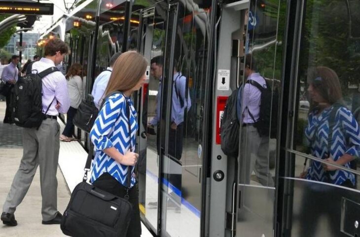 Uber otobüs