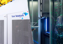 Türk Telekom bilişim uzmanları yetiştirmeye devam ediyor!