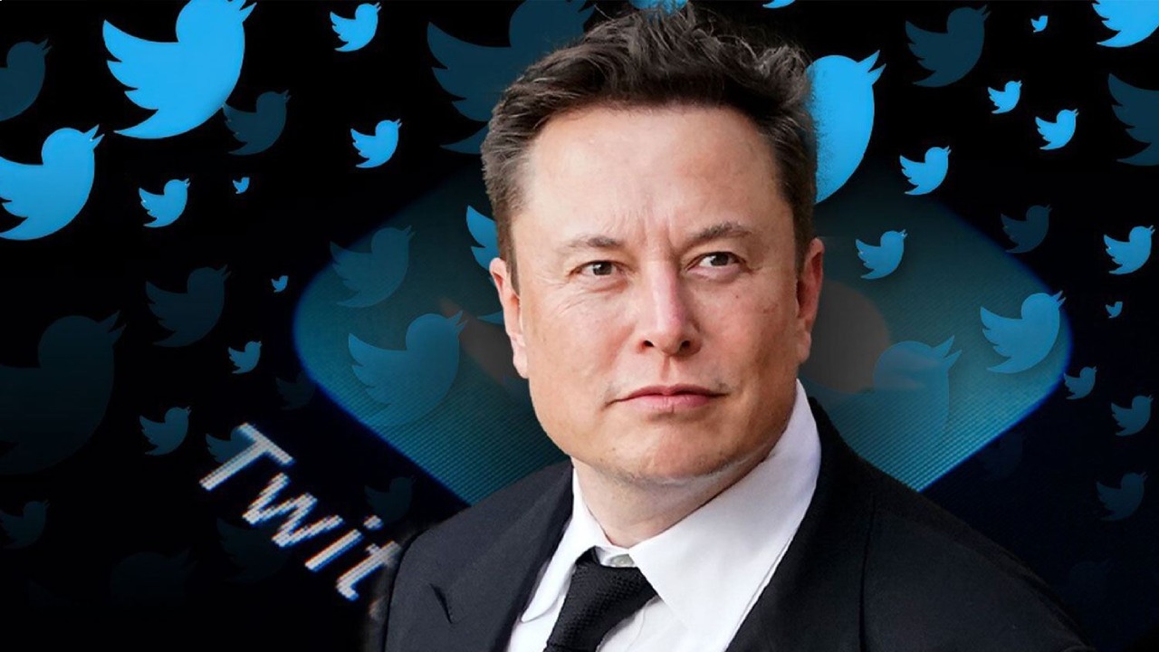 Elon Musk Twitter’ın fiyatını yarıya düşürdü