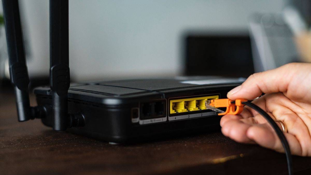 İkinci el router’larda ciddi güvenlik açıkları var!