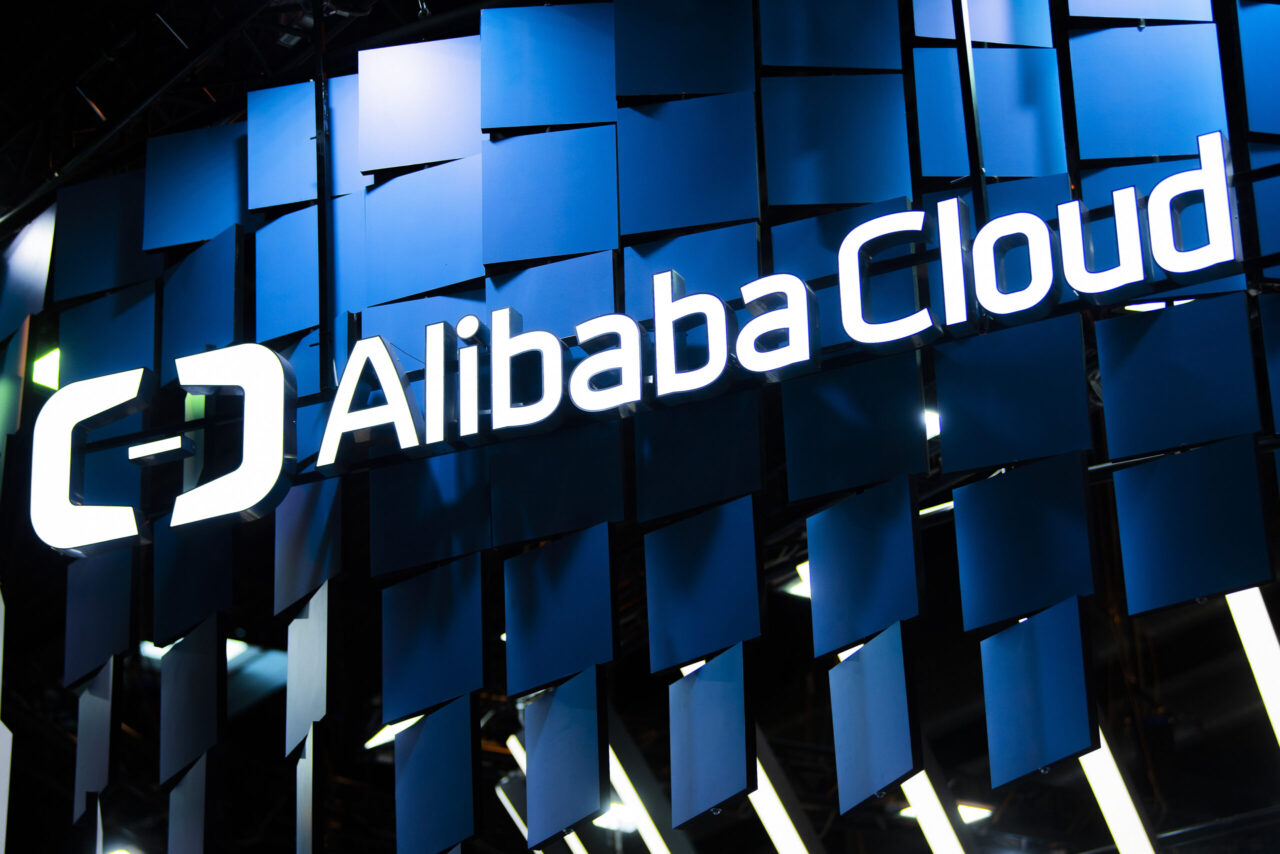 Alibaba Cloud fiyatlarını yarıya indirecek!