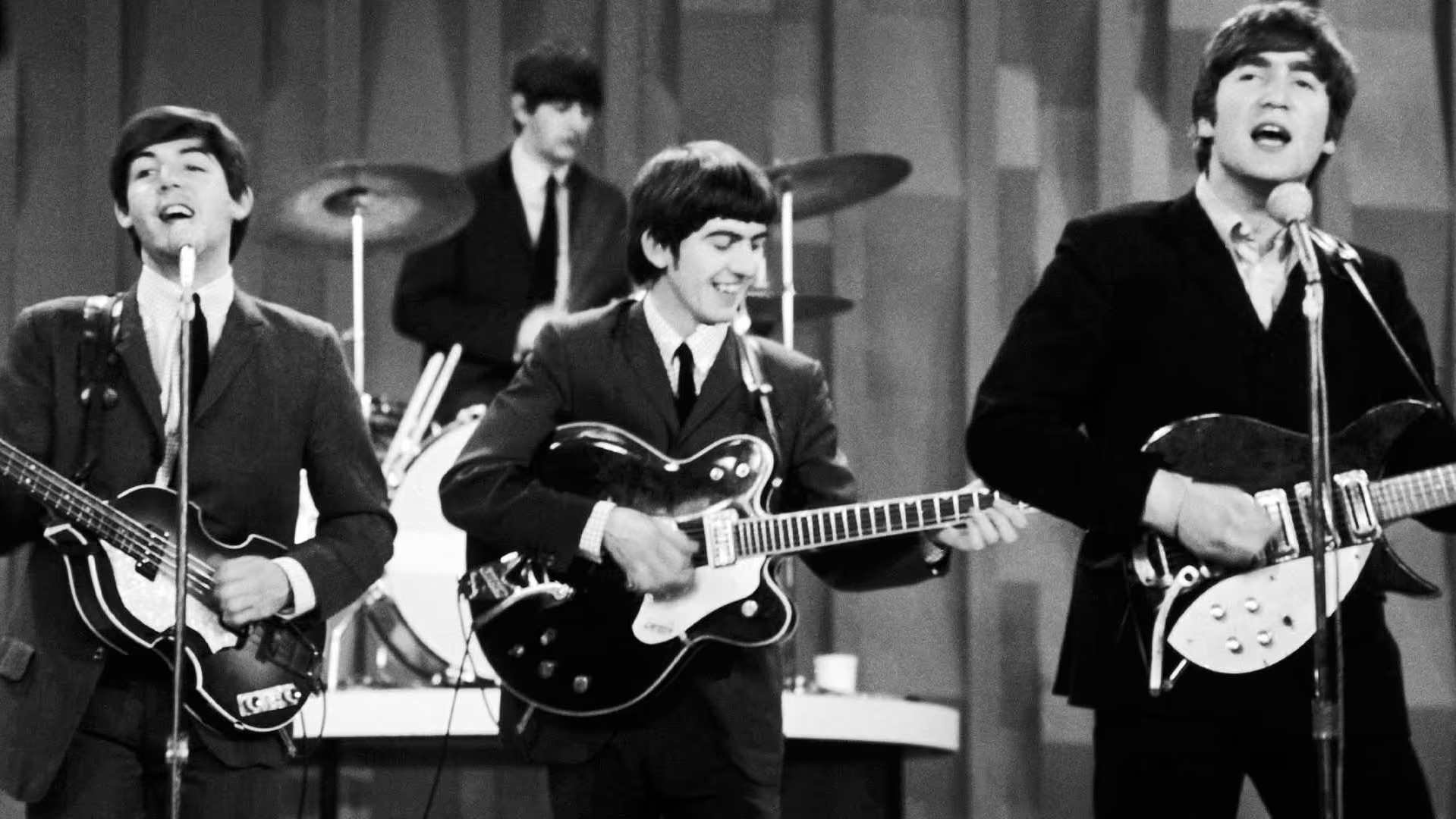 Yeni bir Beatles şarkısı geliyor!