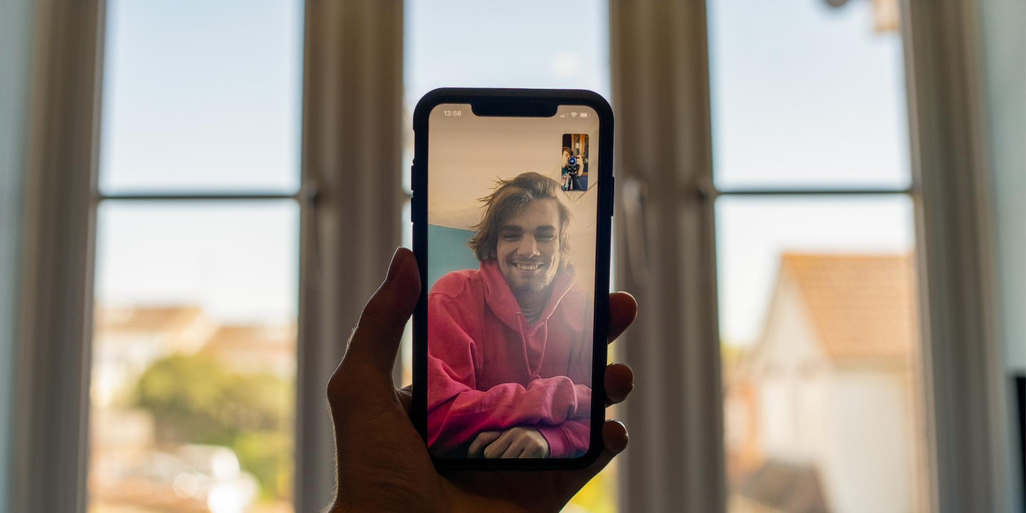 Apple iOS 17 ile görüntülü mesaj özelliği getiriyor