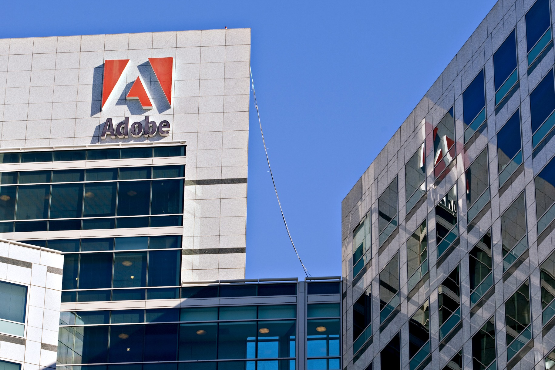 Adobe Firefly Yapay Zekasını Büyük Şirketlere Pazarlıyor