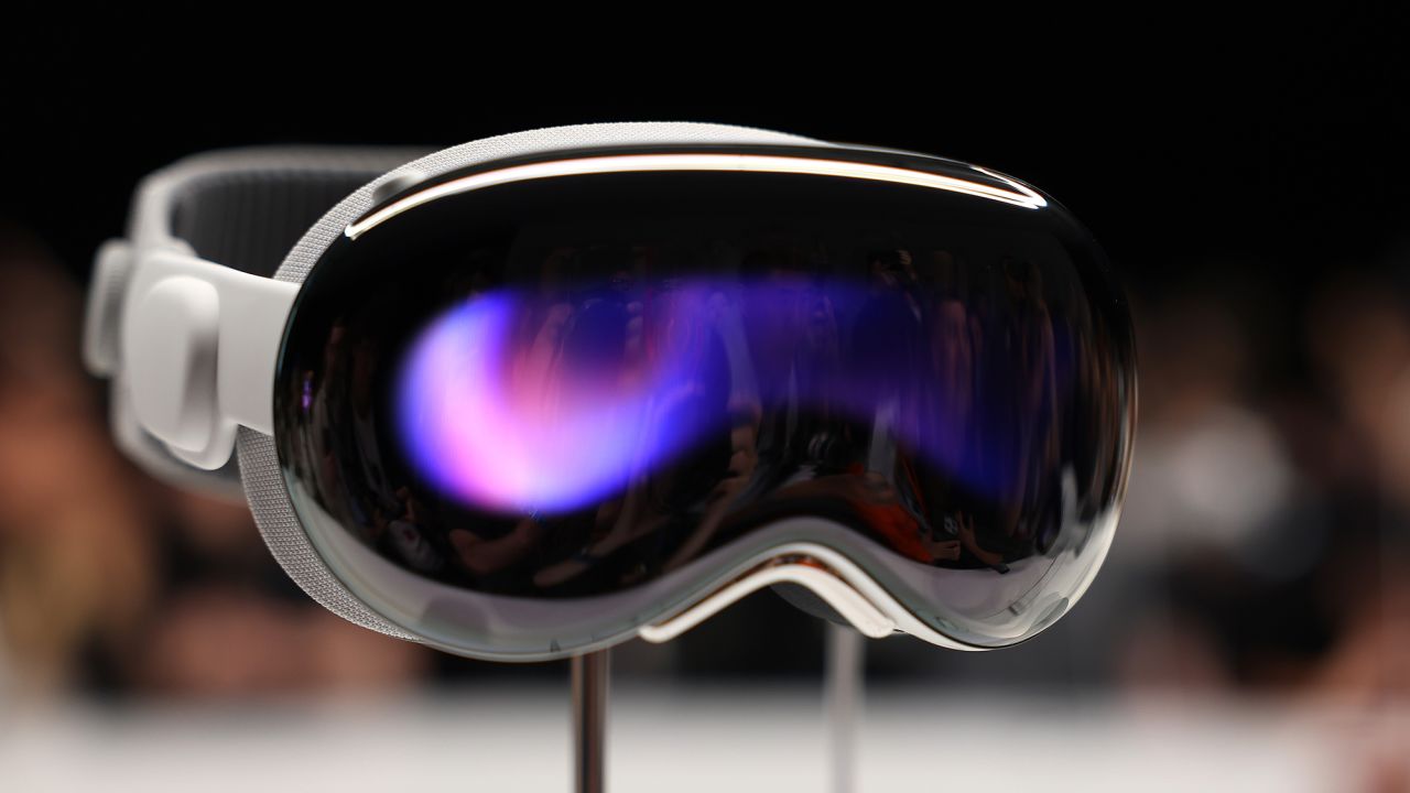 Apple Vision Pro için ayarlanabilir sıvı lensler geliyor