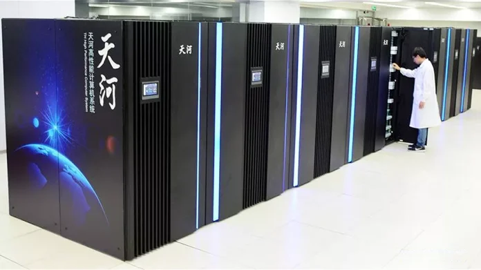 Çin tarafından inşa edilen son teknoloji bir süper bilgisayarın yakın zamanda tamamlanacağını duyurdu. işte detaylar...