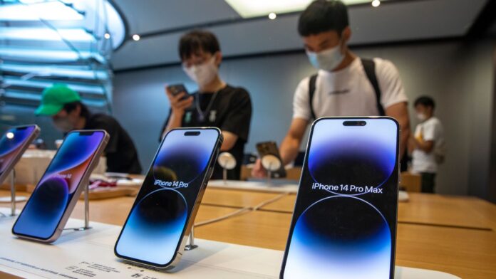 Çin devlet çalışanlarına iPhone kullanımını yasakladı