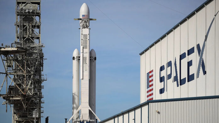 SpaceX, Teksas Körfezi'ne atık su boşaltma izni istiyor