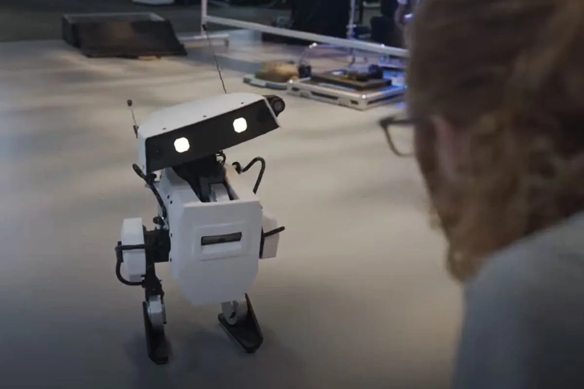 Disney, Wall-E’den esinlenen yeni bir robot tanıttı!