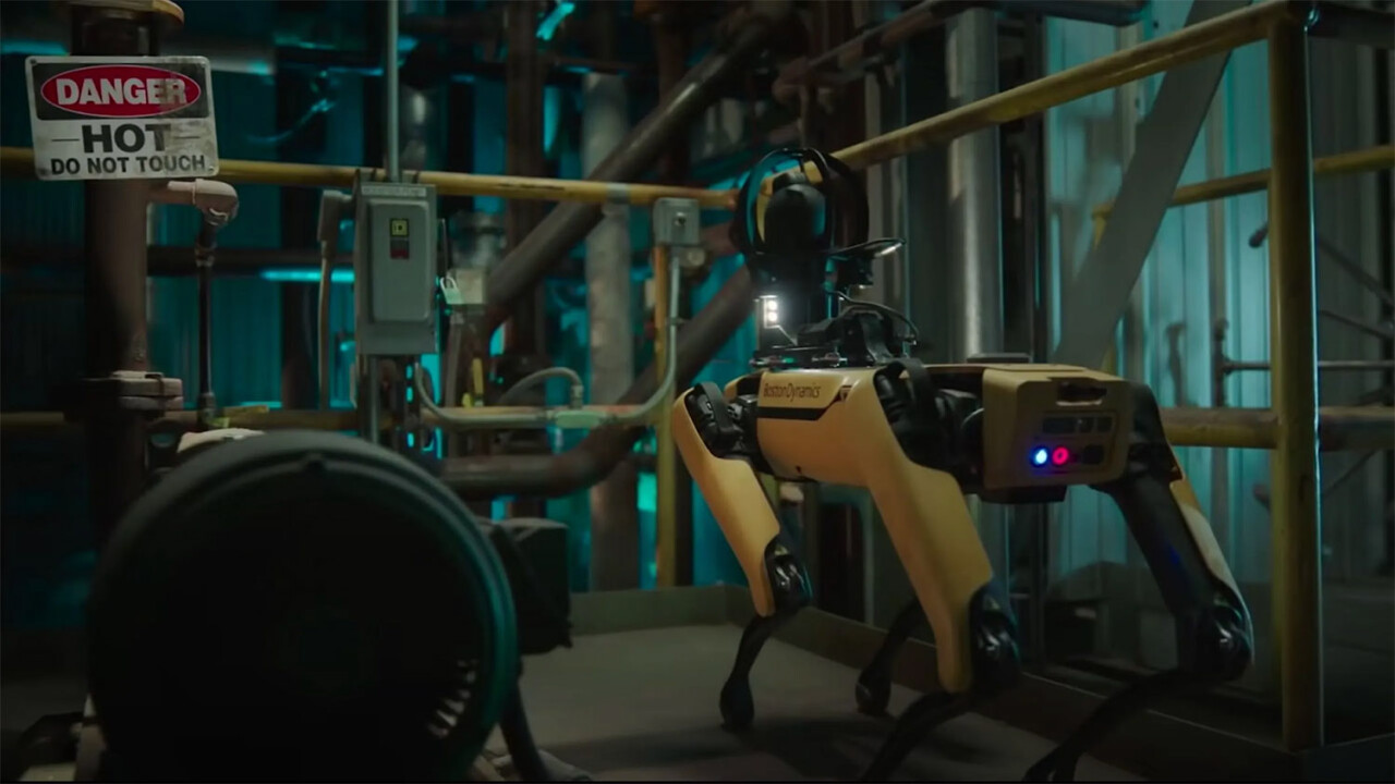 Boston Dynamics'in robot köpeği konuşmaya başladı