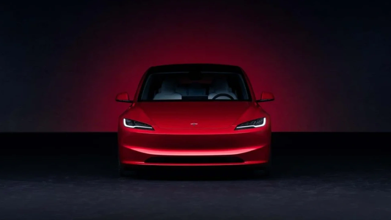 Tesla her an bombayı patlatabilir: Model 3 artık süper hızlı olacak!