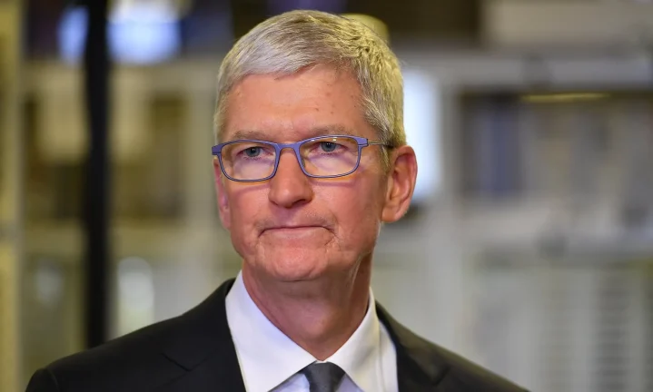 Tim Cook görevi