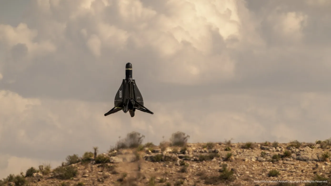 Anduril, yeni savaş aracı Roadrunner'ı tanıttı! Falcon 9 detayı dikkat çekiyor!