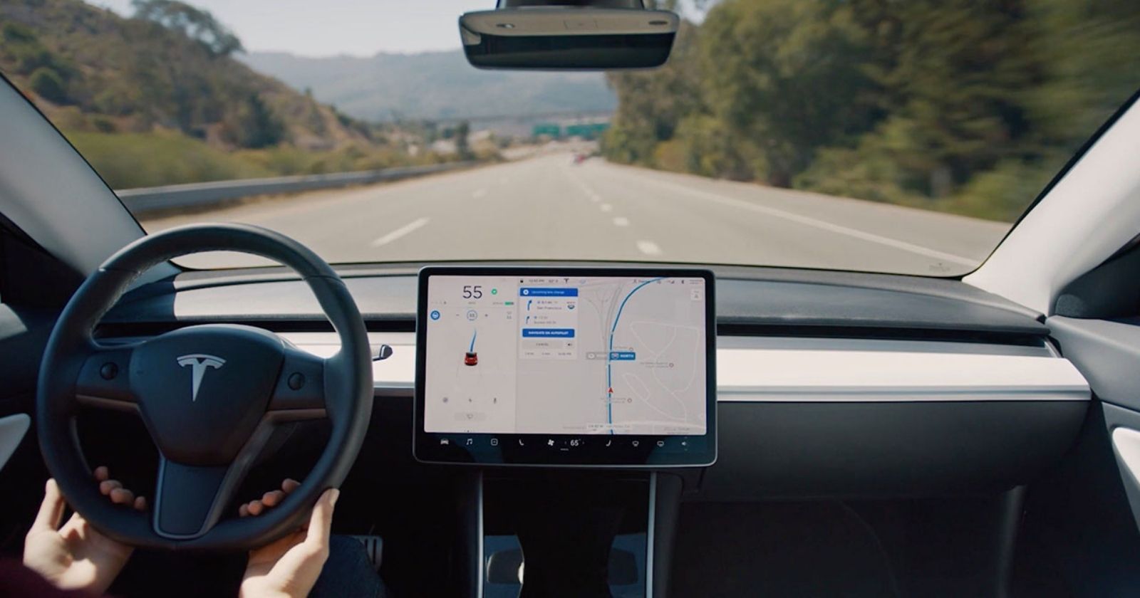 Tesla, 2 milyon aracını geri çağırıyor! İşte nedeni