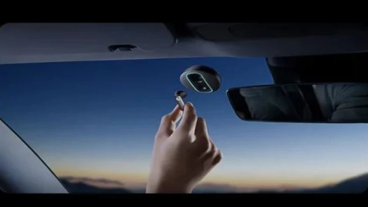 Enerjisini Güneş’ten alan Bluetooth kulaklık!