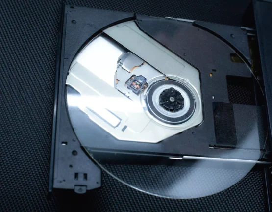 1 Petabitlik optik disk