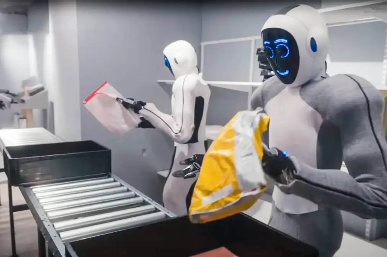 OpenAI'ın yatırım yaptığı 1X'ten insansı robot "Eve" tanıtıldı