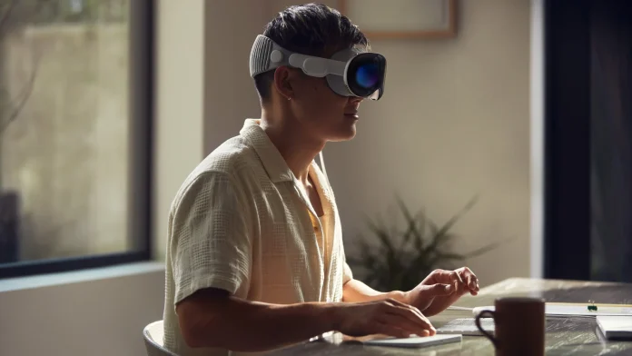 VR kulaklığı Vision Pro