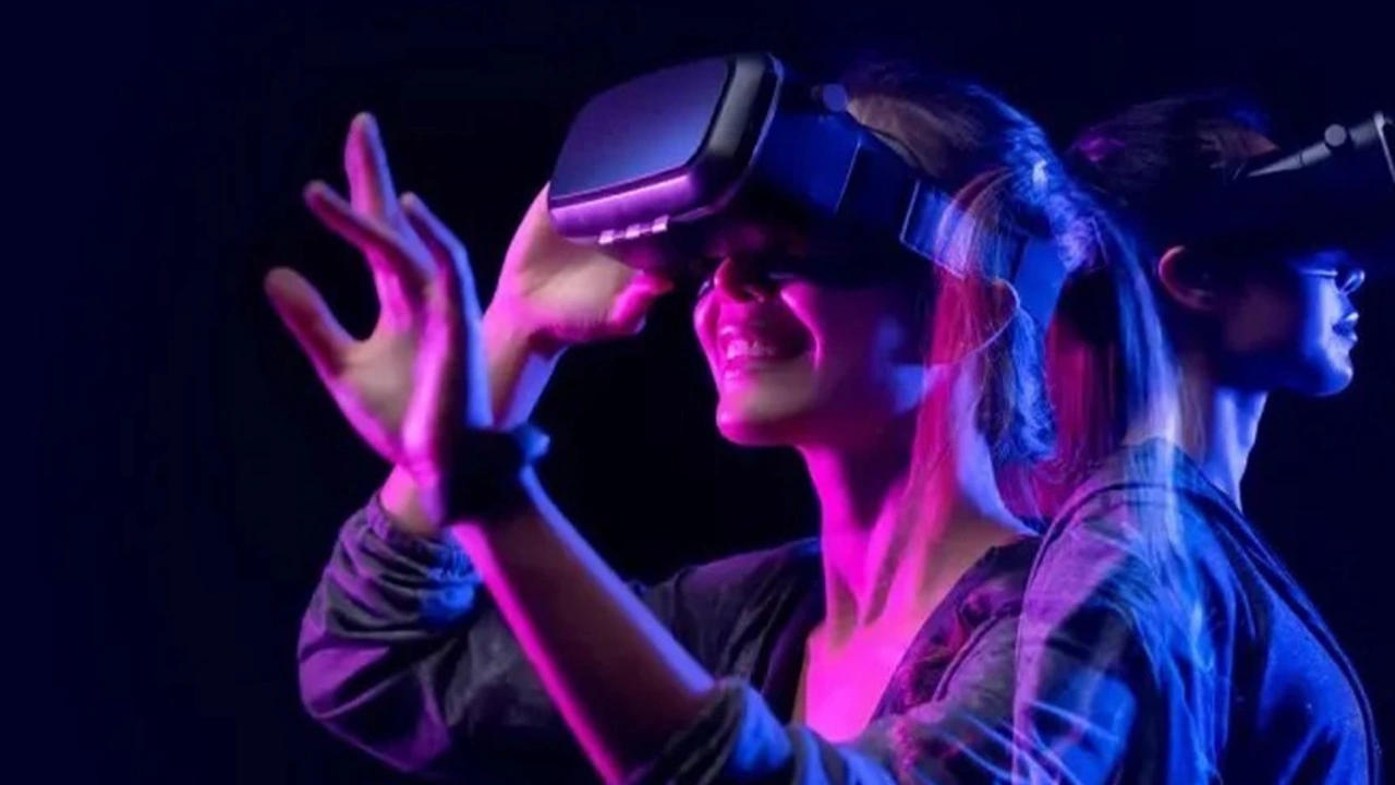 Samsung XR gözlüğü Sony Mikro OLED ekranla gelebilir