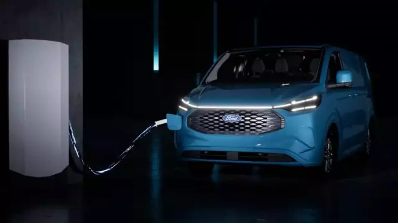 Ford'dan elektrikli araçlarda erteleme kararı!