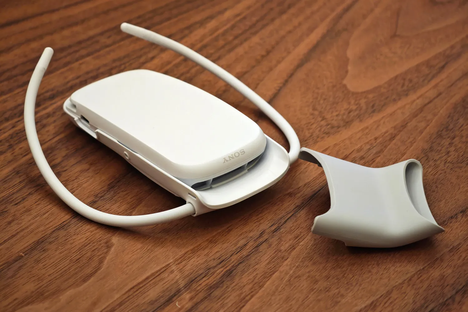 Sony’nin giyilebilir kliması Reon Pocket 5 son derece iddialı!