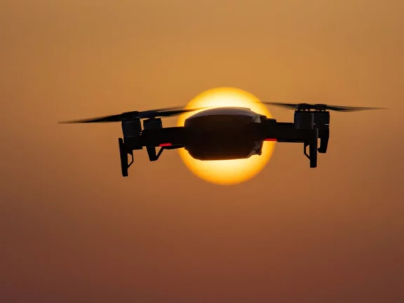 Yapay zekalı kamikaze dron görücüye çıktı.