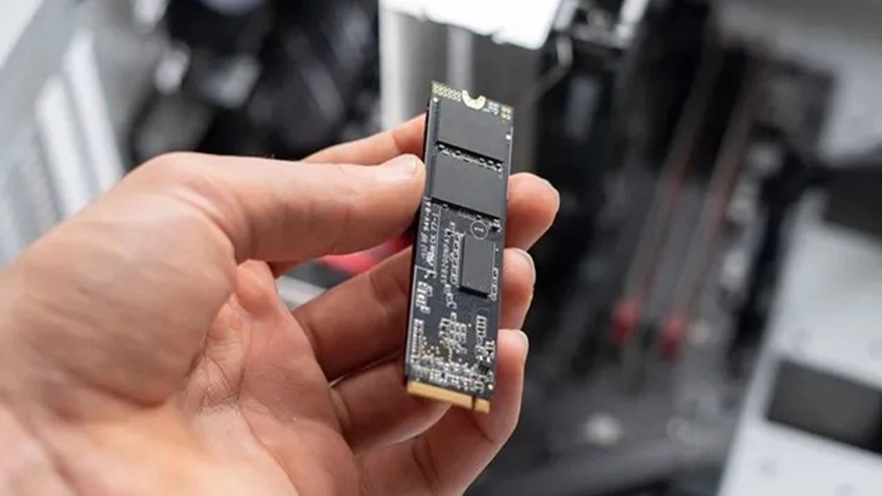 Yeni aşındırma tekniği, SSD üretimini hızlandırabilir!