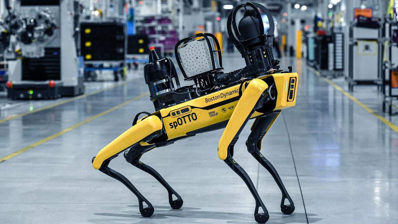 BMW, üretim tesislerinde robot köpek kullanıyor!