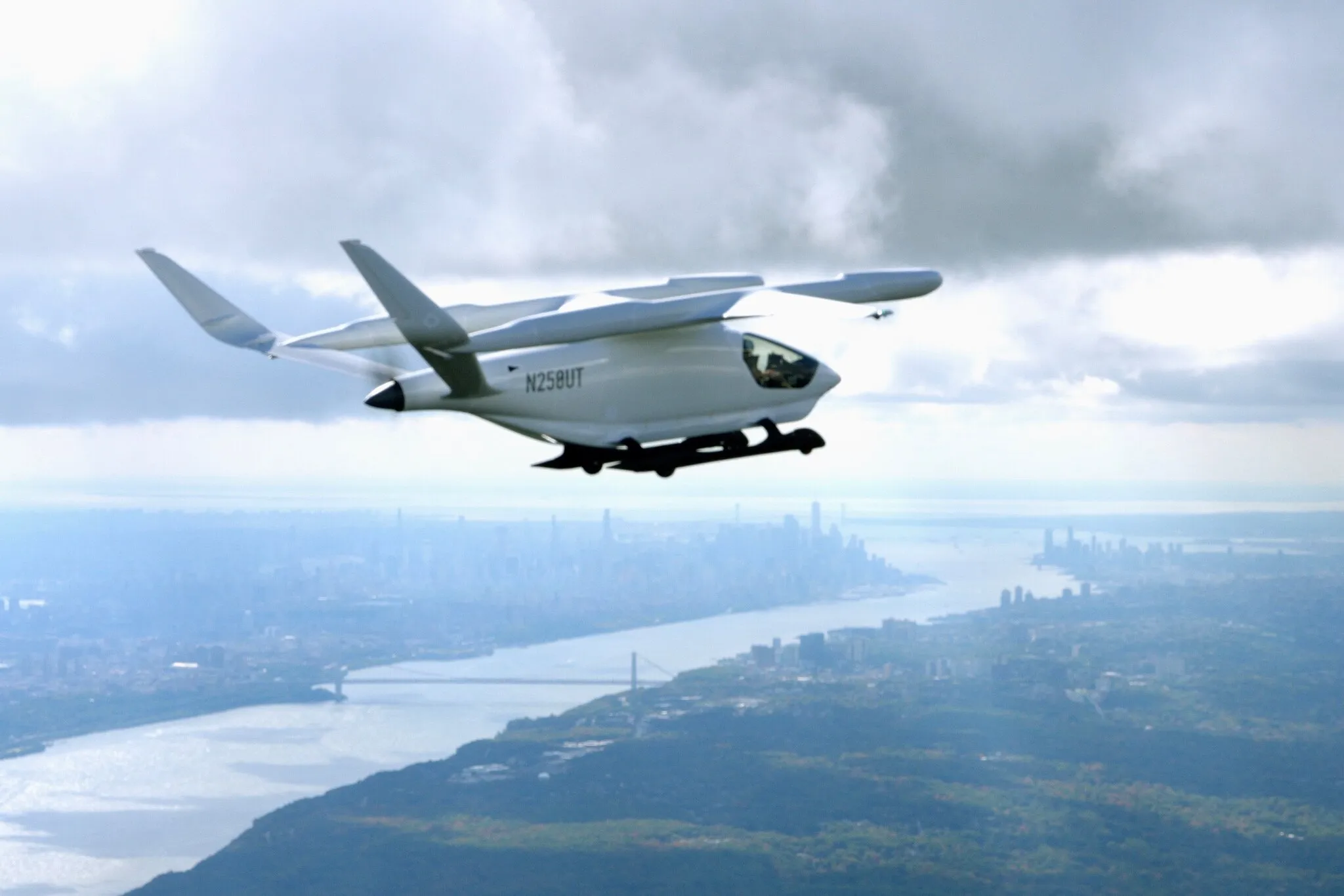 Elektrikli uçan taksi şirketi siparişler almaya başladı!