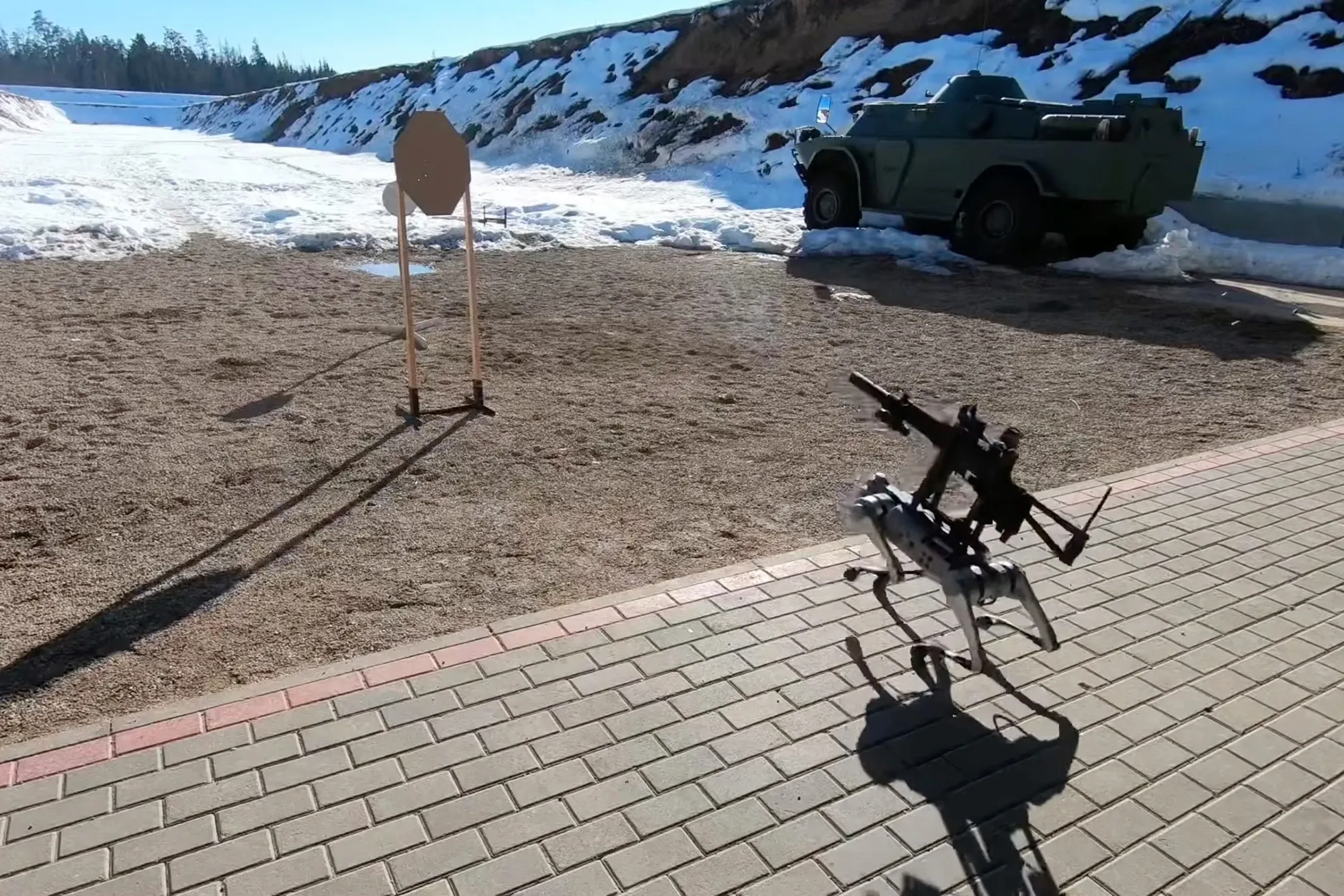 Silahlı robot köpekler için testler yapıldı