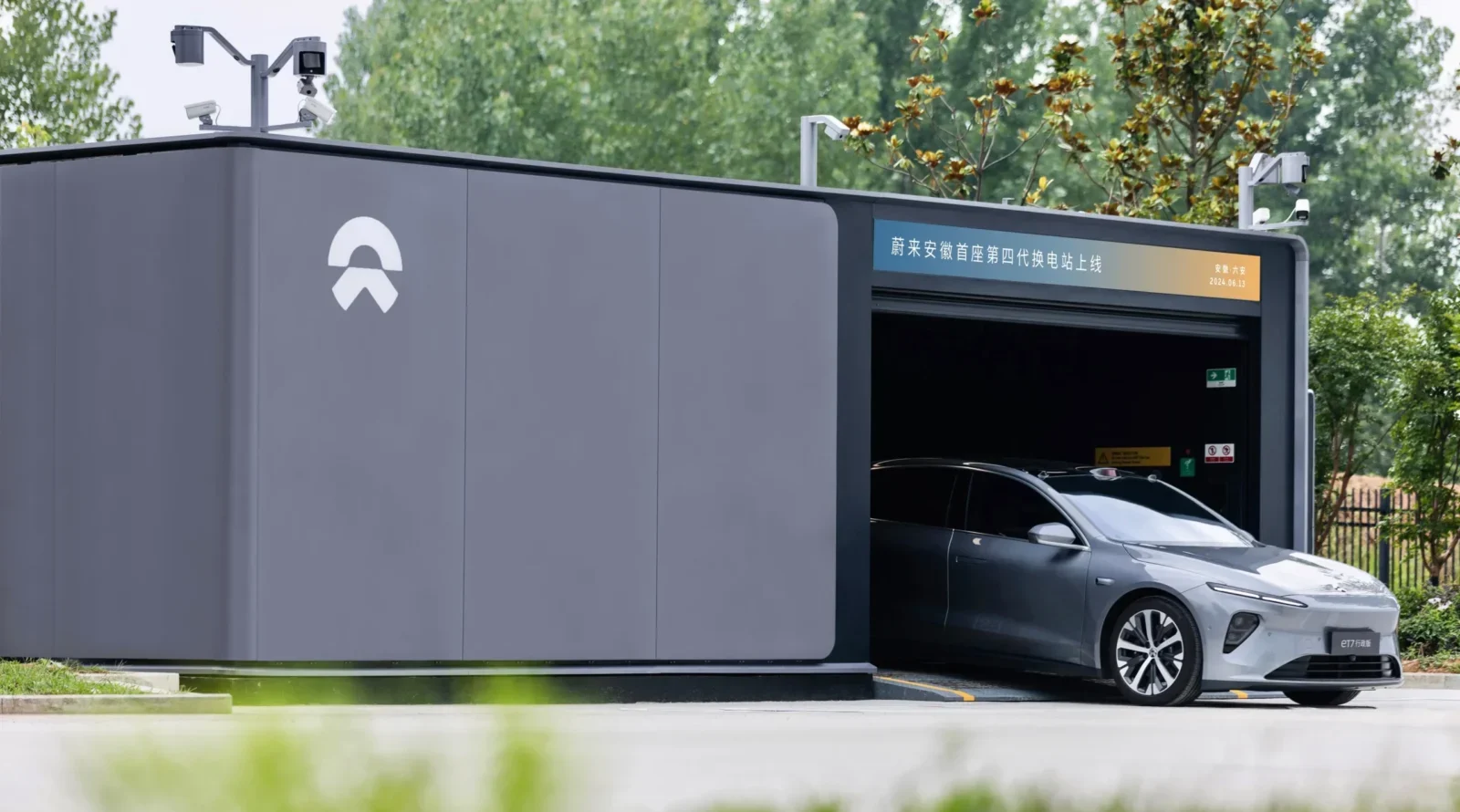 Nio, 144 saniyede batarya değiştiren yeni nesil istasyonunu tanıttı!