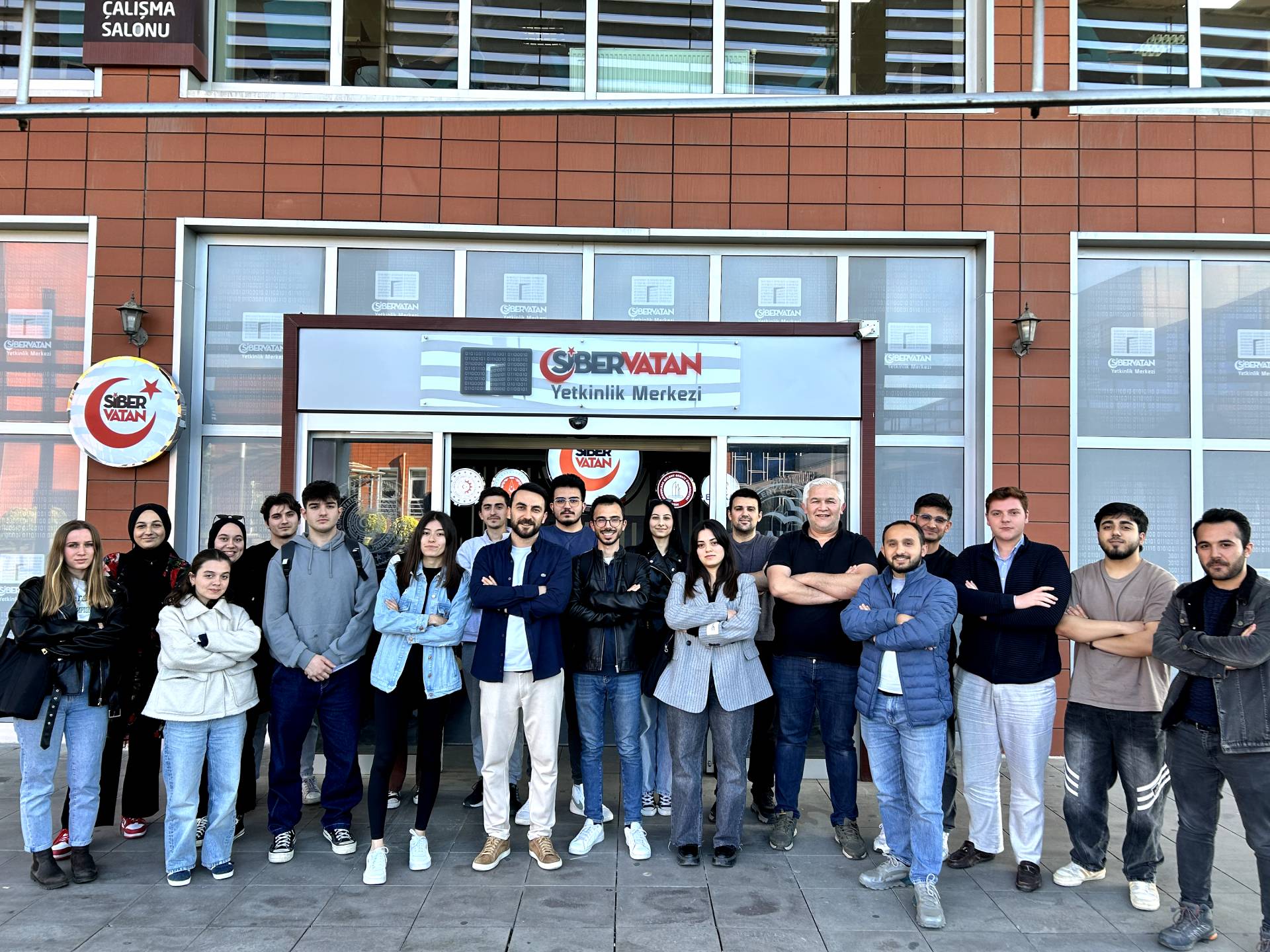 Grafik tasarım ve dijital pazarlama eğitimi tamamlandı!