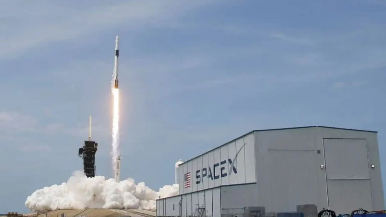 SpaceX ilk uzay yürüyüşünü gerçekleştirecek!