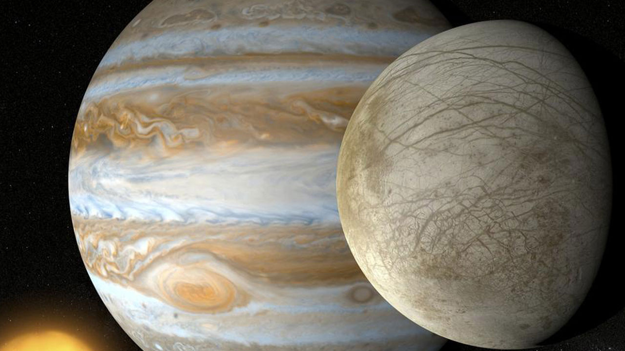 NASA, Jüpiter’in uydusu Europa’da yaşam arayacak!
