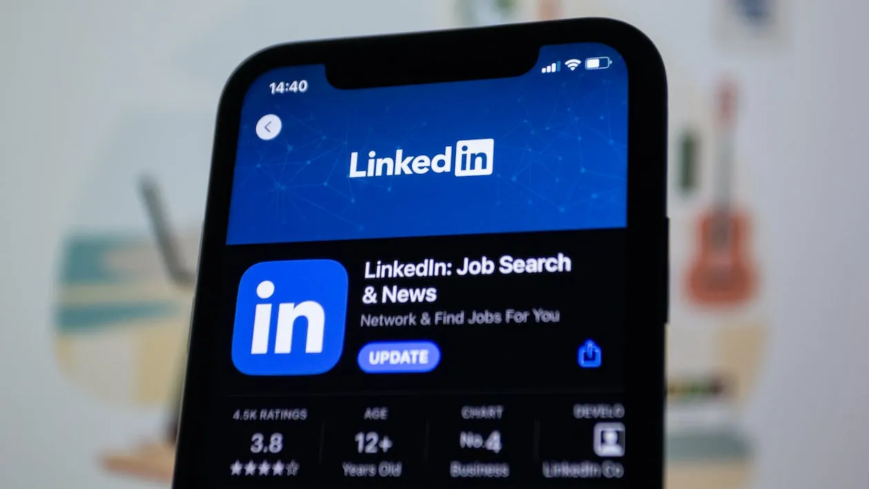 LinkedIn’de iş bulma taktikleri: profilinizi Öne çıkarmanın yolları