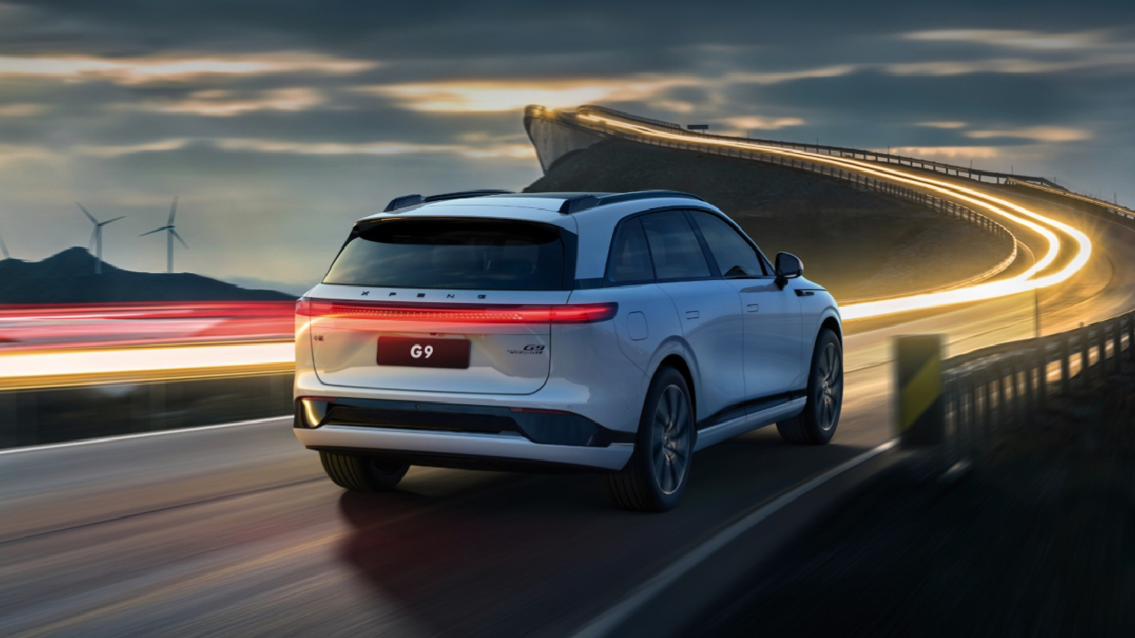 AB Çinli elektrikli araçlara yüksek gümrük vergisini onayladı