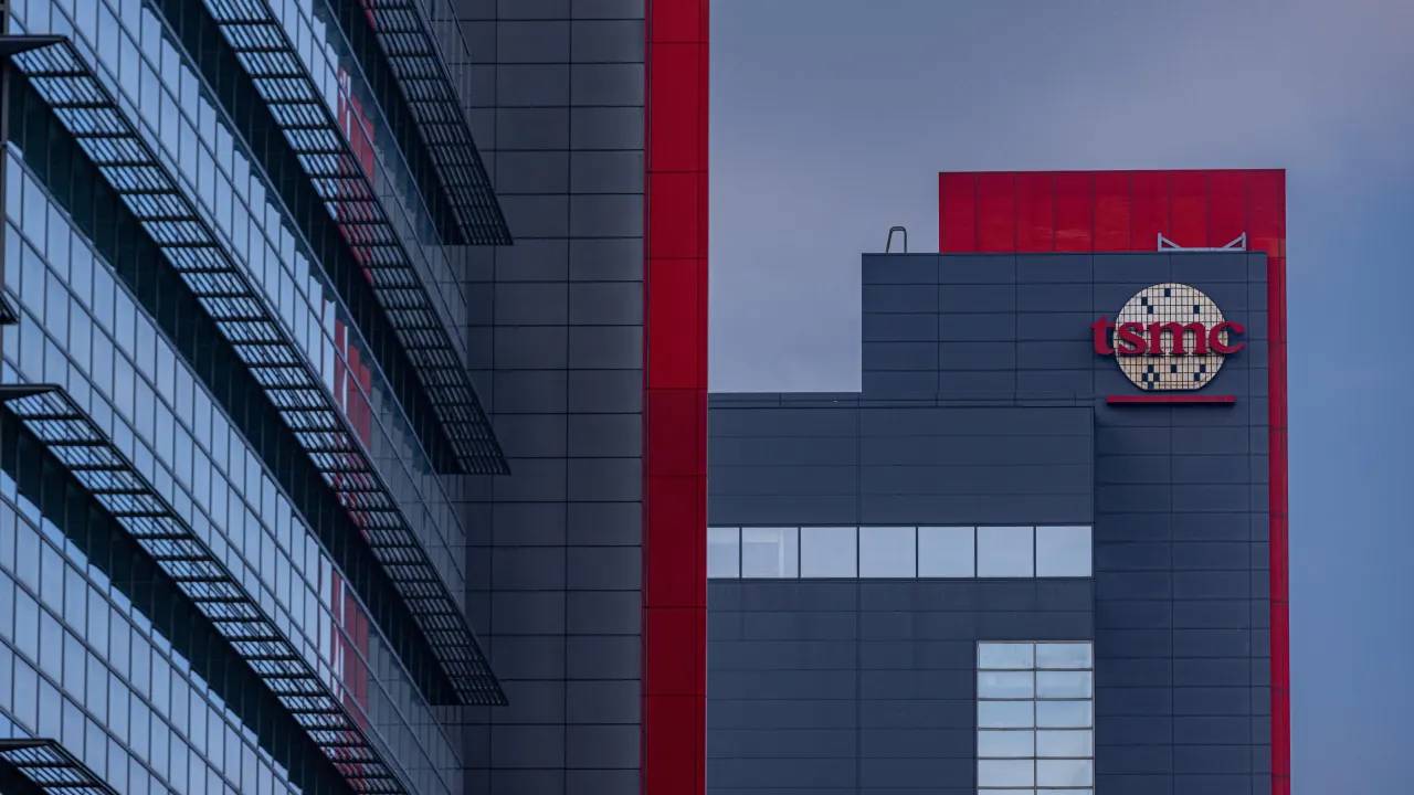 TSMC Arizona tesisleri, Trump ve Biden’ın katılımıyla açılıyor