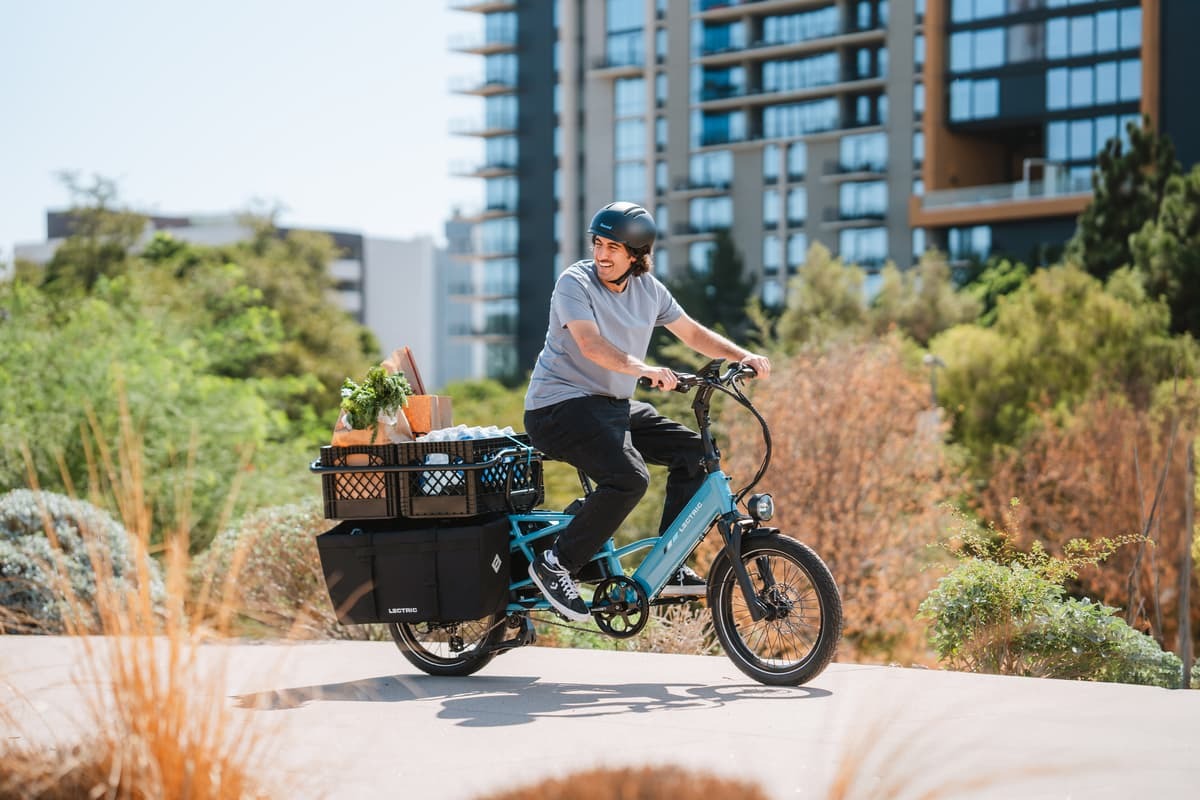 Kargo e-bisikleti taşımayı uygun fiyatlı hale getiriyor