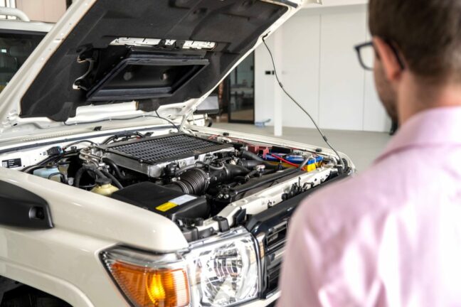 Dünyanın ilk niyobyum destekli elektrikli aracı tanıtıldı.