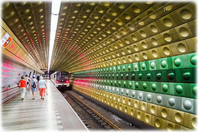 Prag şehri, metro tünelleri sayesinde ısınıyor. 