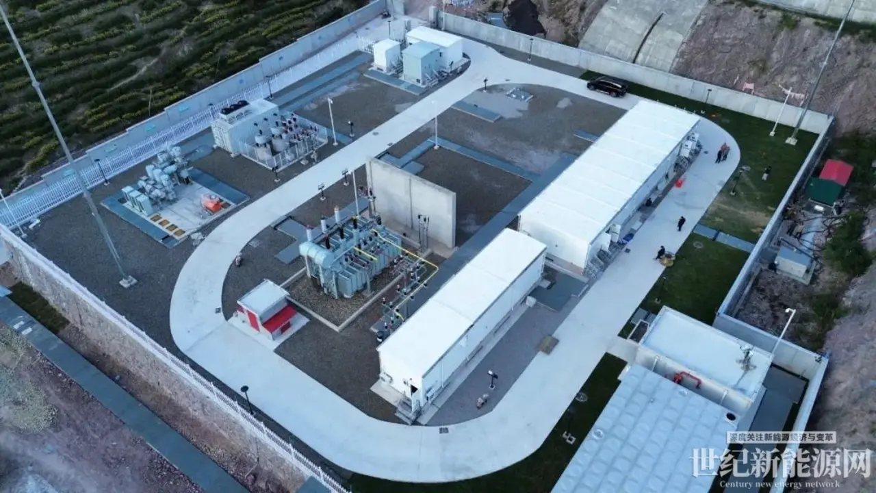Dünyanın en büyük perovskit tabanlı güneş enerjisi santrali hizmete girecek!