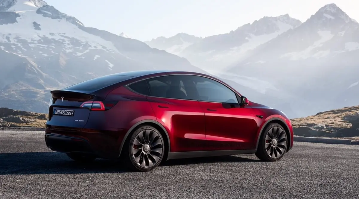 Tesla, marka değerindeki düşüşlerle 2024’te 15 milyar dolar kaybetti!