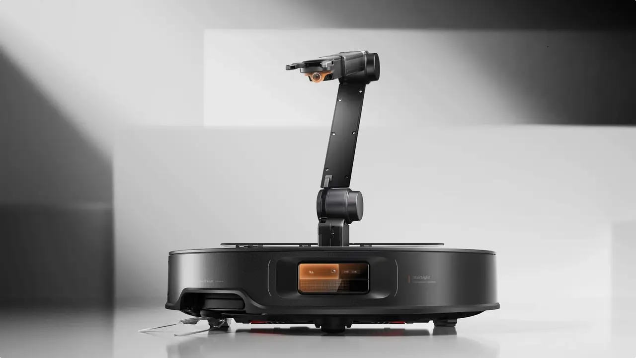 Dünyanın ilk kollu robot süpürgesi Türkiye’ye geldi!